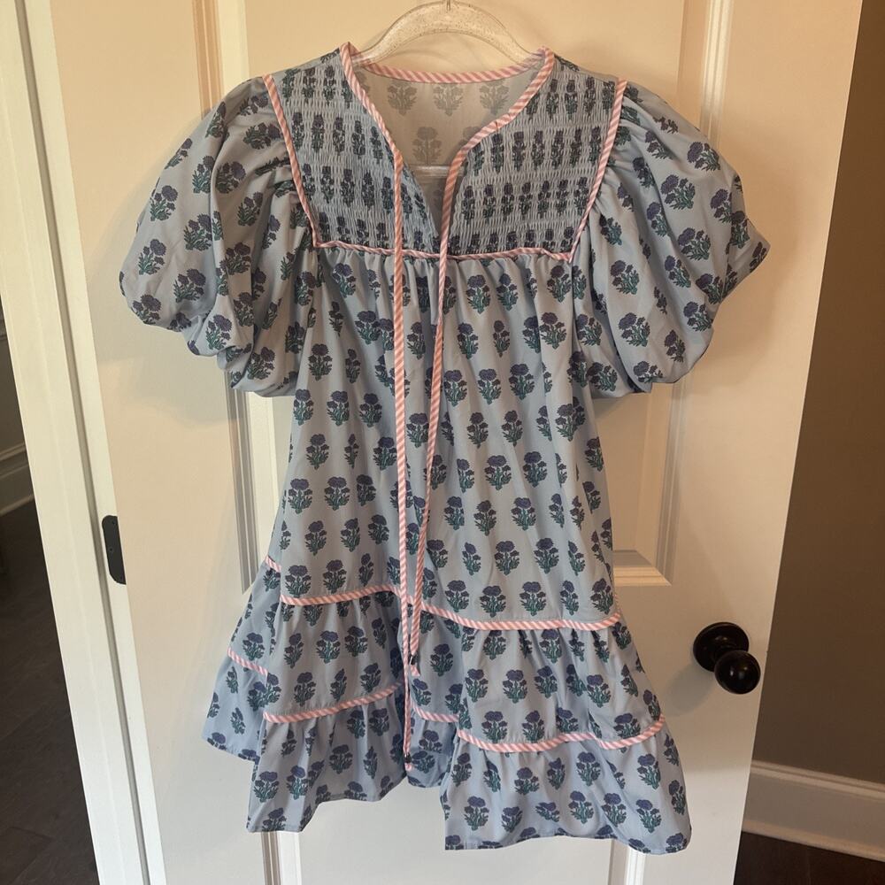 Women’s Peacock And Pearls Sweet Lavender Tiered Ruffle Smocked Dress Size Small